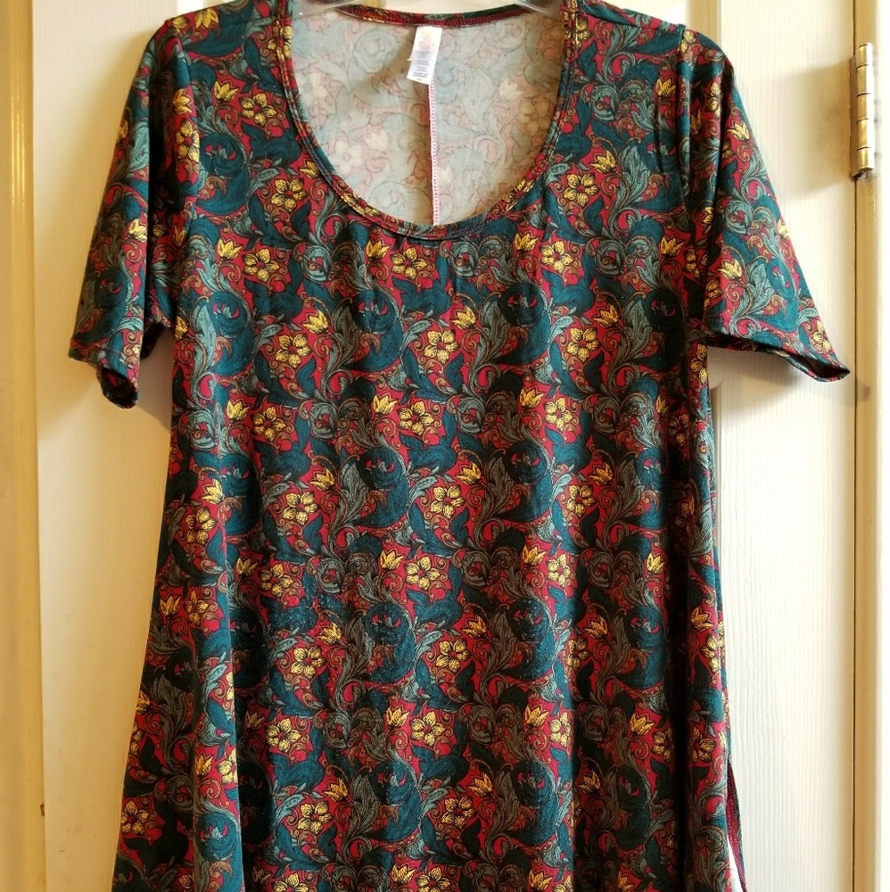 Lularoe Perfect Tee